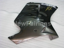 Carica l&#39;immagine nel visualizzatore di Gallery, Black and Grey Flame - CBR 1100 XX 96-07 Fairing Kit -