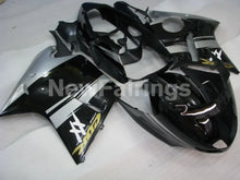 Carica l&#39;immagine nel visualizzatore di Gallery, Black and Silver Factory Style - CBR 1100 XX 96-07 Fairing