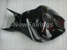 Carica l&#39;immagine nel visualizzatore di Gallery, Black and Silver Fire - CBR1000RR 04-05 Fairing Kit -