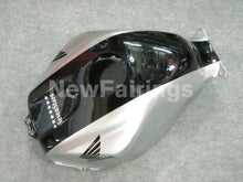 Carica l&#39;immagine nel visualizzatore di Gallery, Black and Silver SevenStars - CBR600RR 05-06 Fairing Kit -