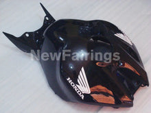 Carica l&#39;immagine nel visualizzatore di Gallery, Black and White West - CBR1000RR 06-07 Fairing Kit -