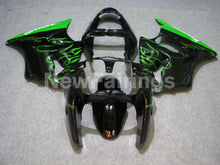 Carica l&#39;immagine nel visualizzatore di Gallery, Black and Green Flame NINJA ZX 6R 00 02 Fairing Kit