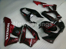 Carica l'immagine nel visualizzatore di Gallery, Black and Red Flame - CBR 929 RR 00-01 Fairing Kit