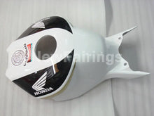 Carica l&#39;immagine nel visualizzatore di Gallery, Black and White PlayBoy - CBR1000RR 04-05 Fairing Kit -