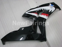 Carica l&#39;immagine nel visualizzatore di Gallery, Black and White Shark - CBR1000RR 06-07 Fairing Kit -