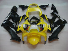 Carica l'immagine nel visualizzatore di Gallery, Black and Yellow Factory Style - CBR 929 RR 00-01 Fairing