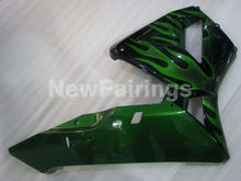 Carica l&#39;immagine nel visualizzatore di Gallery, Green and Black Flame - CBR600RR 03-04 Fairing Kit -