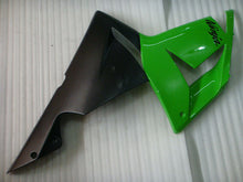 Carica immagine nel visualizzatore della galleria, Green and Black Factory Style - NINJA ZX-10R 04-05 Fairing Kit