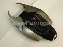 Carica l&#39;immagine nel visualizzatore di Gallery, Grey and Black Factory Style - GSX-R750 06-07 Fairing Kit