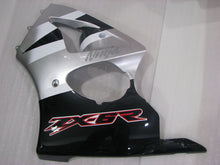 Carica l&#39;immagine nel visualizzatore di Gallery, Silver and Black Factory Style - NINJA ZX-6R 00-02 Fairing Kit