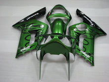 Carica l&#39;immagine nel visualizzatore di Gallery, Green and Black Flame - NINJA ZX-6R 03-04 Fairing Kit