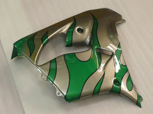 Carica l&#39;immagine nel visualizzatore di Gallery, Silver and Green Flame - NINJA ZX-9R 00-01 Fairing Kit