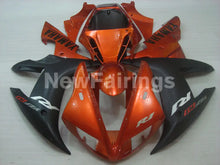 Carica l&#39;immagine nel visualizzatore di Gallery, Orange and Matte Black Factory Style - YZF-R1 02-03 Fairing
