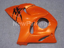 Carica l'immagine nel visualizzatore di Gallery, Orange with black decals Factory Style - GSX1300R Hayabusa