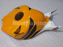 Carica l'immagine nel visualizzatore di Gallery, Orange and Black Red Repsol - CBR1000RR 06-07 Fairing Kit