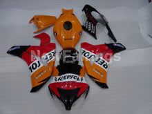 Carica l&#39;immagine nel visualizzatore di Gallery, Orange Red and Black Repsol - CBR1000RR 08-11 Fairing Kit -