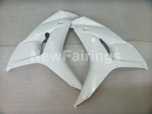 Carica l&#39;immagine nel visualizzatore di Gallery, Pearl White and Black No decals - CBR1000RR 06-07 Fairing