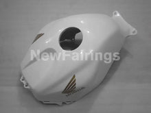 Carica l&#39;immagine nel visualizzatore di Gallery, Pearl White with gold decal Factory Style - CBR600RR 05-06