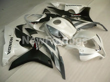 Carica l&#39;immagine nel visualizzatore di Gallery, Pearl White and Silver Black Factory Style - CBR600RR 07-08