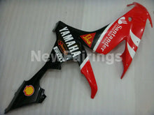 Carica l&#39;immagine nel visualizzatore di Gallery, Red and Black White Santander - YZF-R1 04-06 Fairing Kit