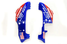 Carica l&#39;immagine nel visualizzatore di Gallery, Red and Blue Castrol - CBR600RR 03-04 Fairing Kit - Vehicles