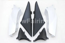 Carica l&#39;immagine nel visualizzatore di Gallery, Red and Blue Castrol - CBR600RR 03-04 Fairing Kit - Vehicles