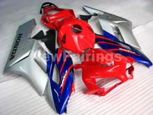 Carica l&#39;immagine nel visualizzatore di Gallery, Red Blue and Silver Factory Style - CBR1000RR 04-05 Fairing