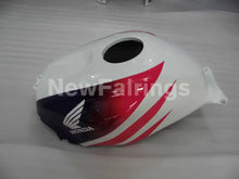 Carica l&#39;immagine nel visualizzatore di Gallery, Red Blue and White Factory Style - CBR600RR 03-04 Fairing