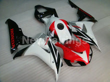 Carica l&#39;immagine nel visualizzatore di Gallery, Red and White Black Factory Style - CBR1000RR 06-07 Fairing