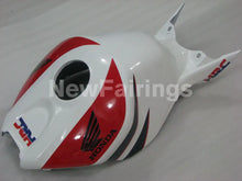 Carica l'immagine nel visualizzatore di Gallery, Red White and Deep Blue Factory Style - CBR1000RR 06-07 Fairing Kit