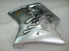 Carica l&#39;immagine nel visualizzatore di Gallery, Silver and Black Flame - CBR 1100 XX 96-07 Fairing Kit -