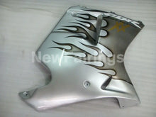 Carica l&#39;immagine nel visualizzatore di Gallery, Silver and Black Flame - CBR 1100 XX 96-07 Fairing Kit -