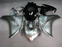 Carica l&#39;immagine nel visualizzatore di Gallery, Silver and Black Factory Style - CBR1000RR 08-11 Fairing Kit