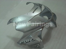 Carica l&#39;immagine nel visualizzatore di Gallery, Silver and Black Factory Style - CBR600 F4 99-00 Fairing Kit