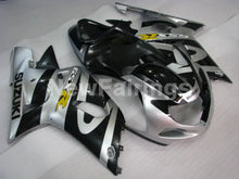 Carica immagine nel visualizzatore della galleria, Silver and Black Factory Style - GSX-R600 01-03 Fairing Kit