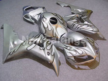Carica l&#39;immagine nel visualizzatore di Gallery, Silver Flame - CBR1000RR 06-07 Fairing Kit - Vehicles &amp;