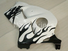 Carica l&#39;immagine nel visualizzatore di Gallery, White and Black Flame - GSX1300R Hayabusa 99-07 Fairing Kit