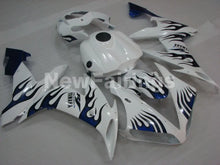 Carica l&#39;immagine nel visualizzatore di Gallery, White and Blue Flame - YZF-R1 04-06 Fairing Kit - Vehicles