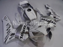 Carica l&#39;immagine nel visualizzatore di Gallery, White and Silver Repsol - CBR600RR 03-04 Fairing Kit -