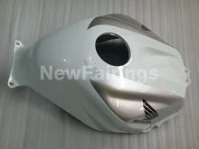Carica l&#39;immagine nel visualizzatore di Gallery, White and Silver Repsol - CBR600RR 05-06 Fairing Kit -