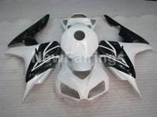 Carica l&#39;immagine nel visualizzatore di Gallery, White and Black Factory Style - CBR1000RR 06-07 Fairing Kit