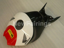 Carica l&#39;immagine nel visualizzatore di Gallery, White Black and Red TECHNOMAG - CBR1000RR 06-07 Fairing Kit
