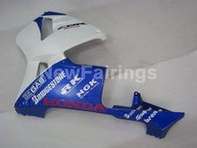 Carica l&#39;immagine nel visualizzatore di Gallery, White Blue and Red Factory Style - CBR600RR 05-06 Fairing