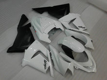 Carica immagine nel visualizzatore della galleria, White and Matte Black Factory Style - NINJA ZX-10R 04-05 Fairing Kit