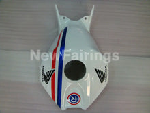 Carica l&#39;immagine nel visualizzatore di Gallery, White and Red Blue Repsol - CBR1000RR 04-05 Fairing Kit -