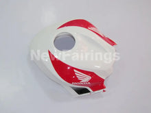 Carica l&#39;immagine nel visualizzatore di Gallery, White and Red Factory Style - CBR600RR 09-12 Fairing Kit -