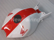 Carica l&#39;immagine nel visualizzatore di Gallery, White and Red PRAMAC - CBR1000RR 06-07 Fairing Kit -