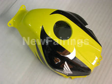 Carica l&#39;immagine nel visualizzatore di Gallery, Yellow and Black Factory Style - CBR600RR 03-04 Fairing Kit